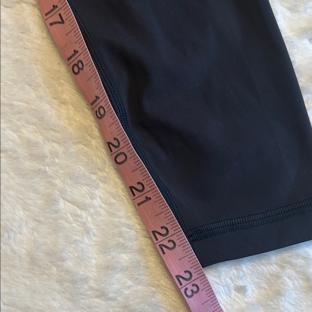 NWT lululemon Black Tights (Power Thru) - Picture 9 of 12